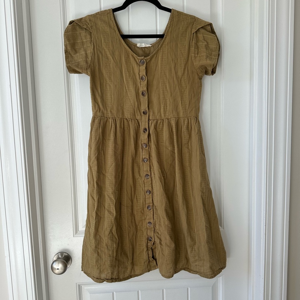 Little Cottonwood “Tulip” olive dress size small